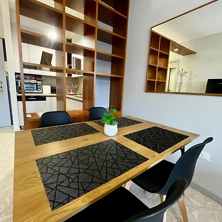 Kristall Pool View By Almanova Residenze Apartamento Desenzano del Garda