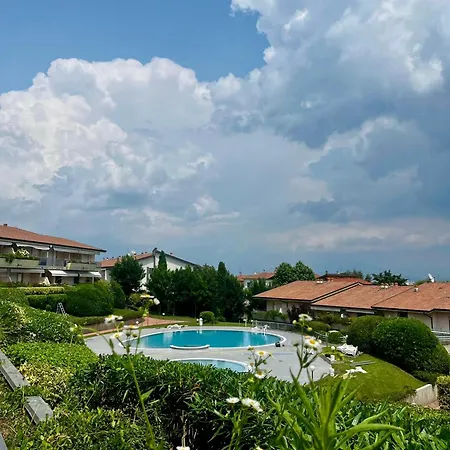 Apartman Kristall Pool View By Almanova Residenze Desenzano del Garda
